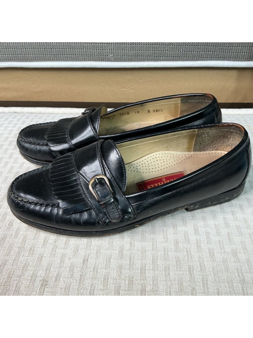 Cole Haan Mens Black Leather Loafers Size 10D With Buckle Detail & Fringe Accent